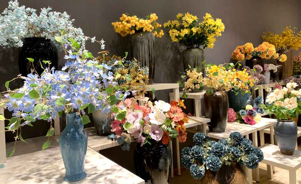 天津德怡：亿星是系统化的ERP，针对仿真花行业非常专业，帮助我们很多。